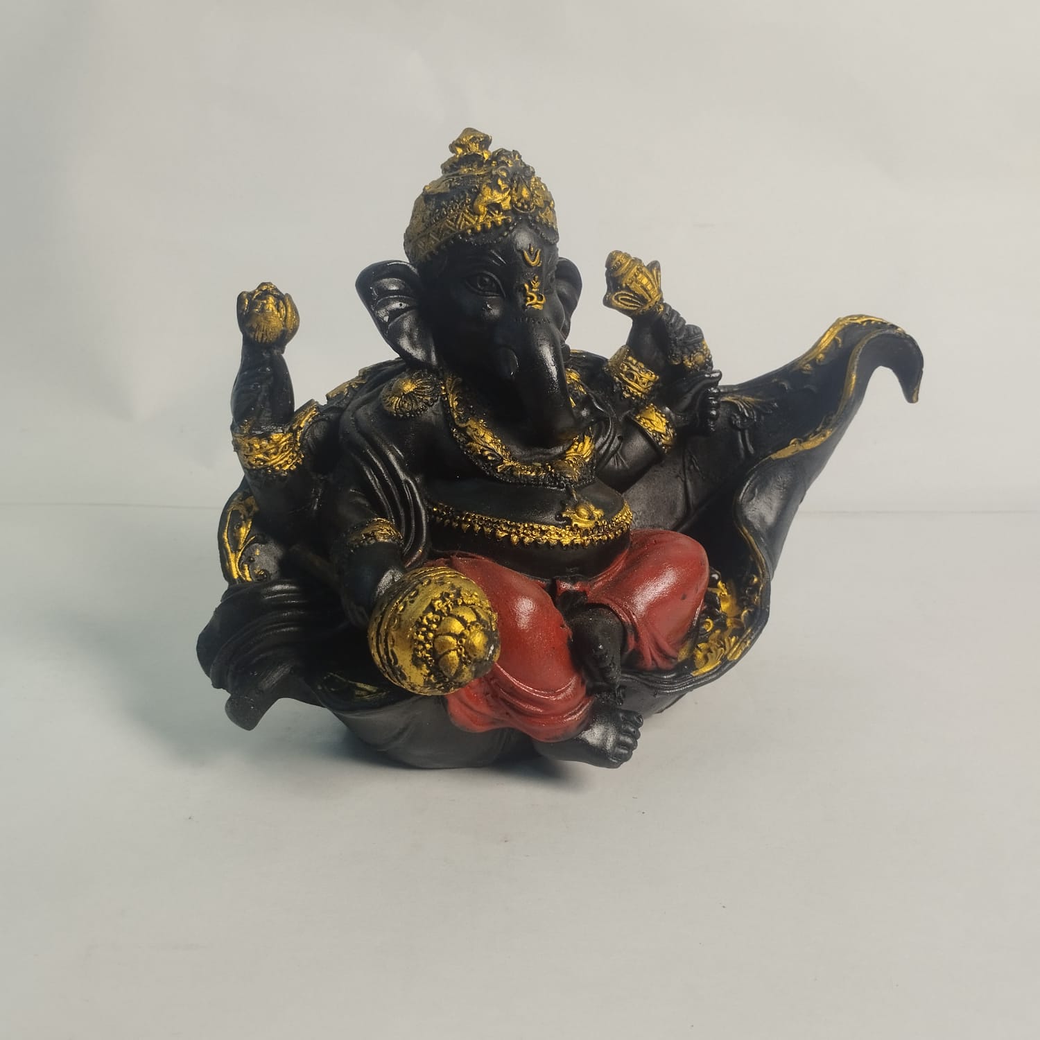 https://977crafts.com/storage/photos/1/Category/Home Decor/WhatsApp Image 2025-09-12 at 10.28.08 AM.jpeg